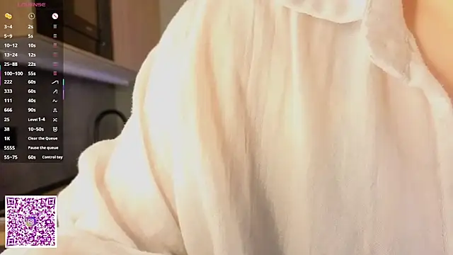 VanessaGrome online show from October 24, 6:10 am