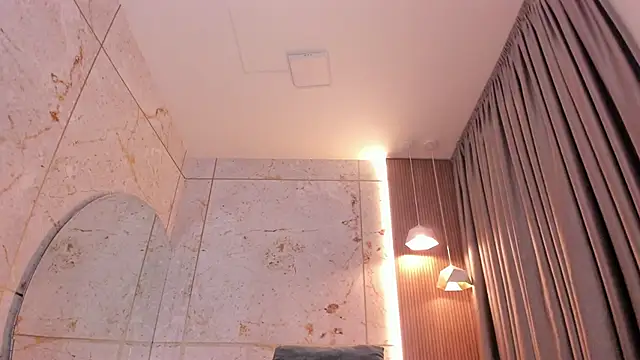 Snapshot of EllyMiller chatting on November 14, 11:13 pm EllyMiller online show from November 14, 11:13 pm