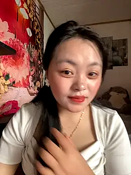 Snapshot of Julia-Elsa chatting on October 3, 4:31 am Julia-Elsa online show from October 3, 4:31 am