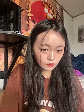 Snapshot of Julia-Elsa chatting on October 15, 3:28 am Julia-Elsa online show from October 15, 3:28 am