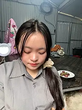 Julia-Elsa online show from November 3, 6:03 am