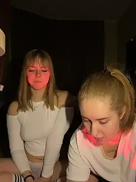 xxx sandra  online show from February 4, 3:40 pm