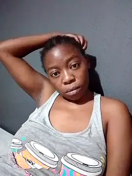 sexyhotchic93 online show from October 25, 7:19 pm