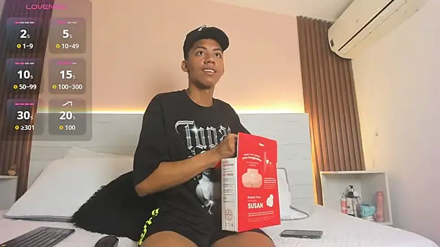 Brunette  boy online show from September 10, 3:17 am