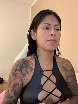 mrskarmaa online show from October 29, 3:47 pm