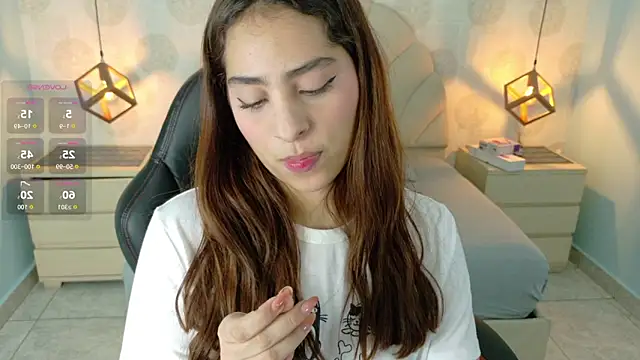 AIXATRISTA1 online show from November 13, 7:35 pm