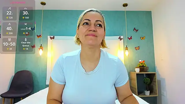 Snapshot of Heidy_milf chatting on October 17, 8:33 pm Heidy milf online show from October 17, 8:33 pm