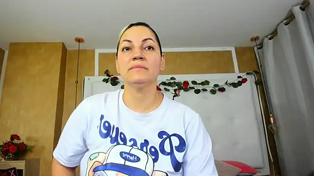 Snapshot of Heidy_milf chatting on April 29, 8:15 pm Heidy milf online show from April 29, 8:15 pm