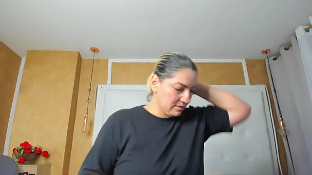 Heidy milf online show from June 30, 8:21 pm