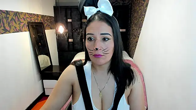 Barbara fox   online show from October 31, 3:40 am