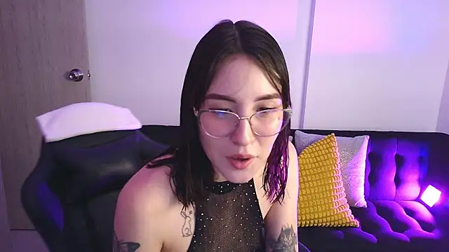 Yulienneg online show from November 30, 1:53 am