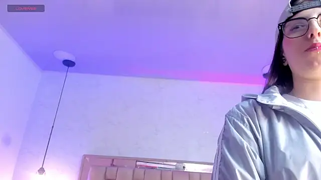 ScarlettRox online show from April 21, 2:51 am