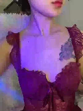 Snapshot of Sexlove_bb chatting on April 27, 2:31 am Sexlove bb online show from April 27, 2:31 am