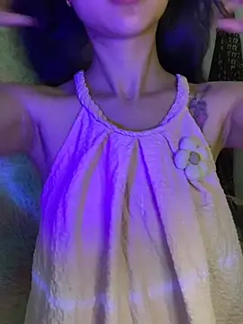 Snapshot of Sexlove_bb chatting on May 3, 2:06 am Sexlove bb online show from May 3, 2:06 am