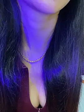 Snapshot of Sexlove_bb chatting on May 19, 12:05 am Sexlove bb online show from May 19, 12:05 am