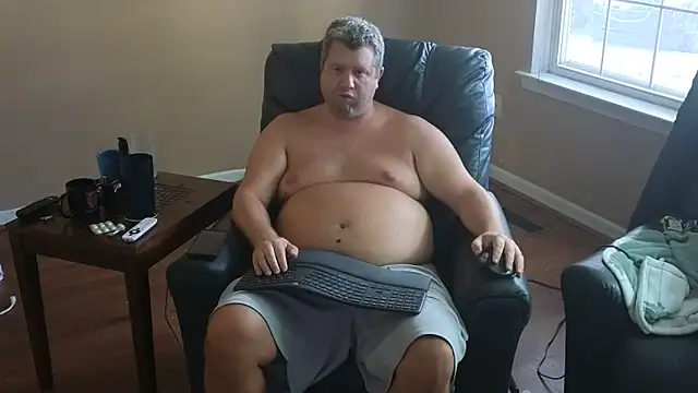 Snapshot of Single_White_Male chatting on September 14, 9:25 pm Single White Male online show from September 14, 9:25 pm