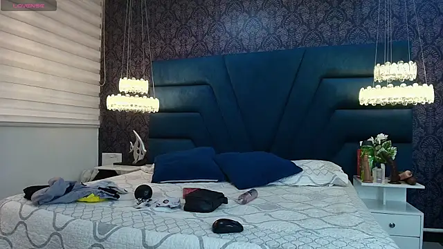 TaylerWhite online show from January 13, 11:59 am