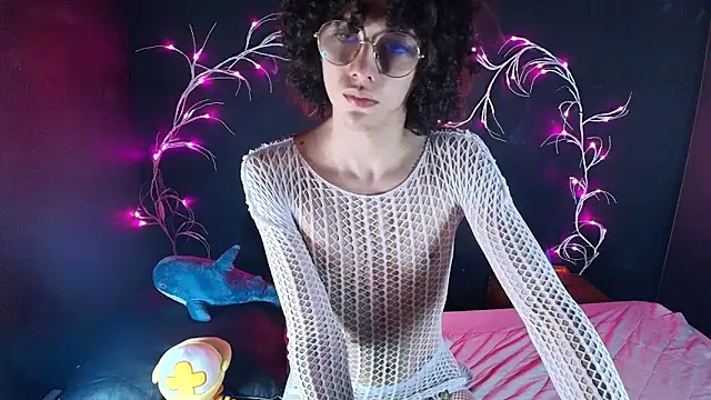 Snapshot of noahxtar chatting on November 14, 7:40 am noahxtar online show from November 14, 7:40 am