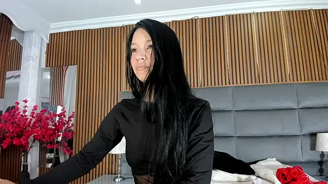 Sophie Calloway online show from April 21, 1:17 pm