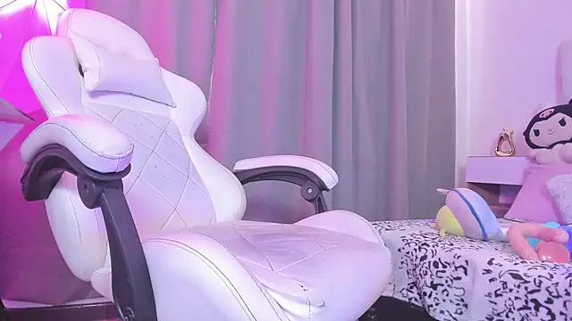 MilkWhore1 online show from April 24, 7:38 pm