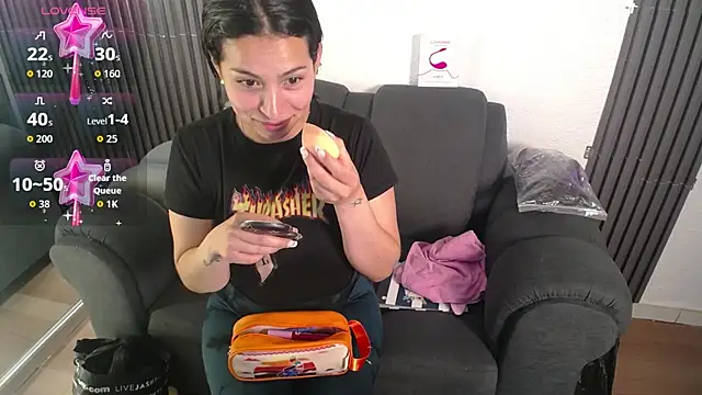 Mia garcia28 online show from October 8, 7:55 pm