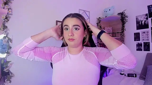 Lana Herondale online show from September 18, 9:39 pm