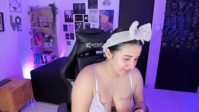 Lana Herondale online show from November 25, 9:09 am