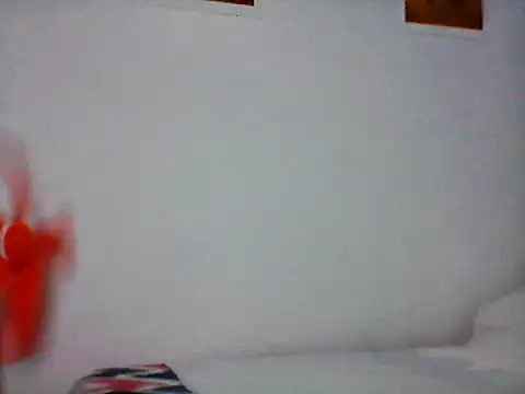 nhayasquirt online show from December 5, 9:18 am