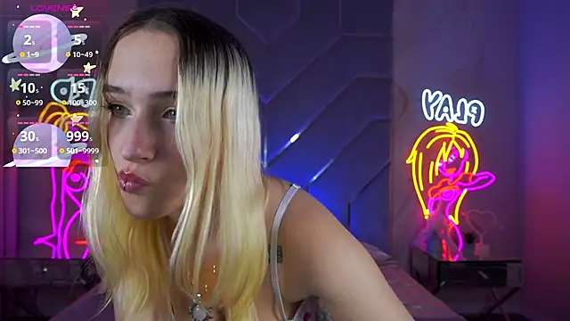 LilElfie online show from November 30, 10:47 pm