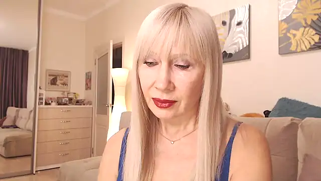 AlisaDeluxe online show from February 15, 2:30 am