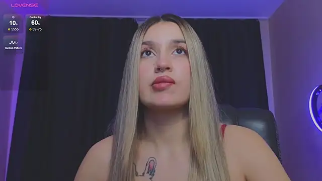 RoxyChill online show from October 26, 8:48 pm