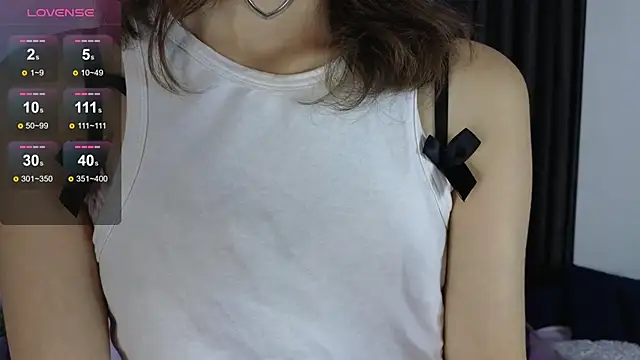 Snapshot of DebiHenks chatting on September 10, 5:57 pm DebiHenks online show from September 10, 5:57 pm