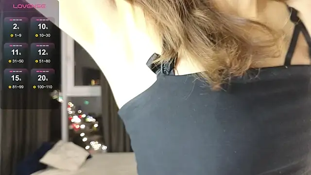 Snapshot of DebiHenks chatting on October 7, 5:10 pm DebiHenks online show from October 7, 5:10 pm