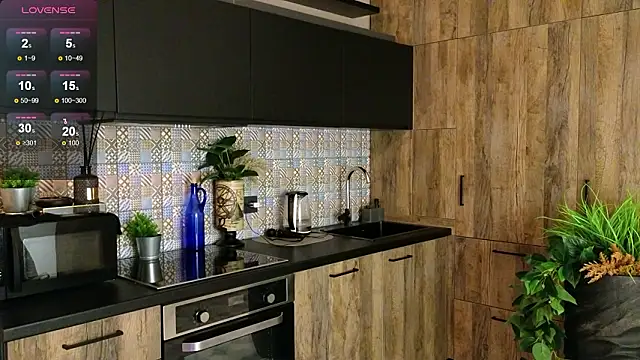 DebiHenks online show from February 3, 5:07 pm