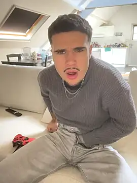 Snapshot of los_freaky chatting on September 26, 2:10 pm los freaky online show from September 26, 2:10 pm