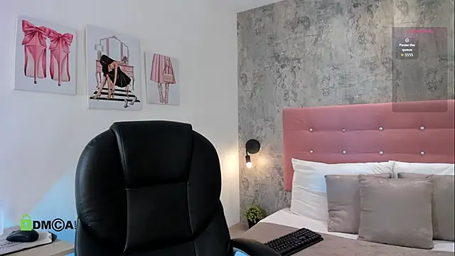 brithanycollins online show from September 10, 12:38 pm