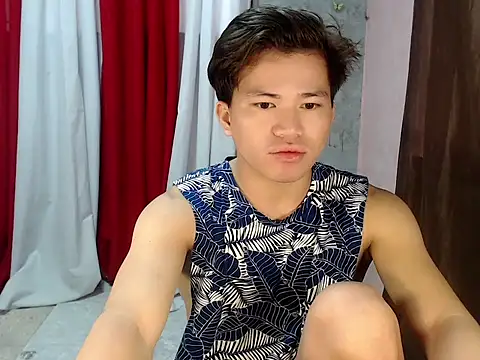 Snapshot of Mackycums chatting on July 20, 12:36 am Mackycums online show from July 20, 12:36 am