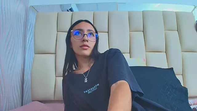 Snapshot of sweet_amye chatting on September 24, 7:06 pm sweet amye online show from September 24, 7:06 pm