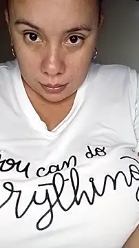 Snapshot of luzdanna chatting on November 1, 10:34 pm luzdanna online show from November 1, 10:34 pm