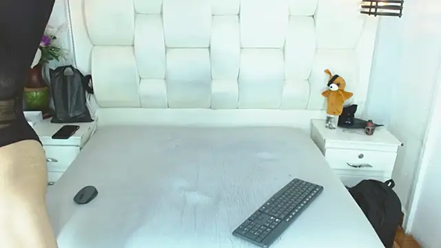 Atley Dolly online show from November 22, 9:03 pm