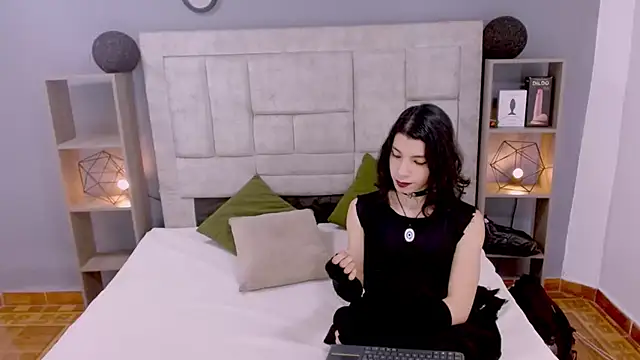 Snapshot of Atley_Dolly chatting on July 3, 11:22 pm Atley Dolly online show from July 3, 11:22 pm