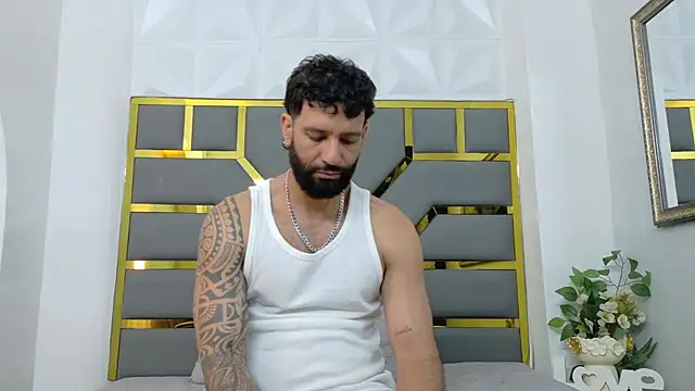 yorbymaxx online show from October 17, 11:18 pm