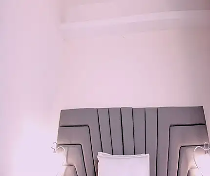 Maia 520 online show from April 24, 6:54 pm