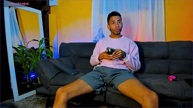 Alex bigcock11  online show from September 20, 1:39 am