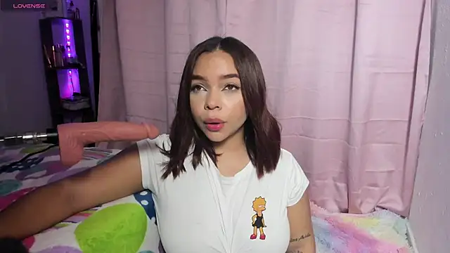 Snapshot of ImSofiVega chatting on October 30, 4:08 pm ImSofiVega online show from October 30, 4:08 pm