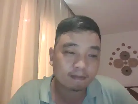 Snapshot of Boy_kuto77 chatting on June 18, 8:47 am Boy kuto77 online show from June 18, 8:47 am