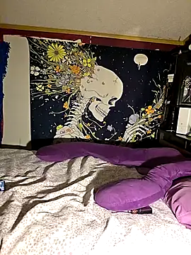 xXKnifeRiderXx online show from September 26, 1:53 am