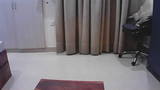 elize   online show from November 28, 2:25 am