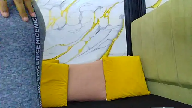 AmbarSmit online show from April 9, 3:28 am