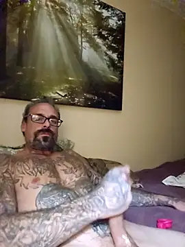 sethdarby online show from September 13, 5:07 am